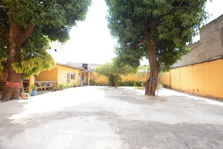 Apartamento para alugar com 700m², 3 quartos e 2 vagasQuintal