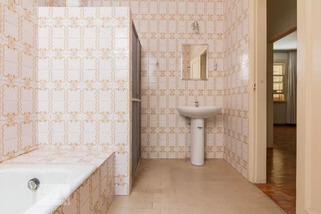 Banheiro Social de apartamento para alugar com 3 quartos, 100m² em Funcionários, Belo Horizonte