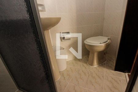 Banheiro de apartamento à venda com 1 quarto, 27m² em Jardim Botânico, Porto Alegre