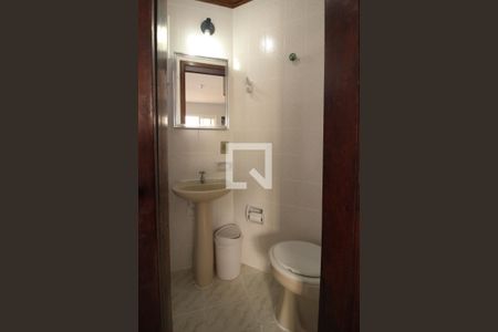 Banheiro de apartamento à venda com 1 quarto, 27m² em Jardim Botânico, Porto Alegre