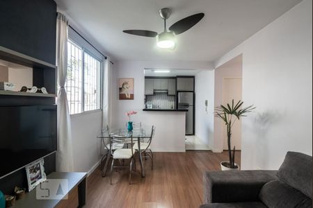 Sala de apartamento para alugar com 2 quartos, 60m² em Roçado, São José