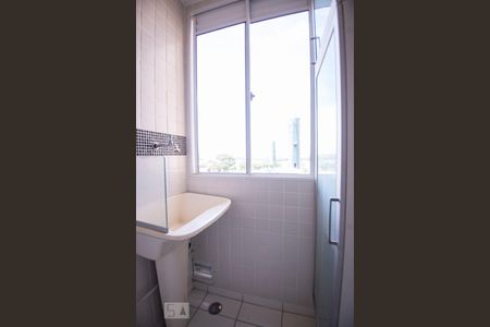 lavanderia de apartamento à venda com 2 quartos, 51m² em Vila Marieta, Campinas