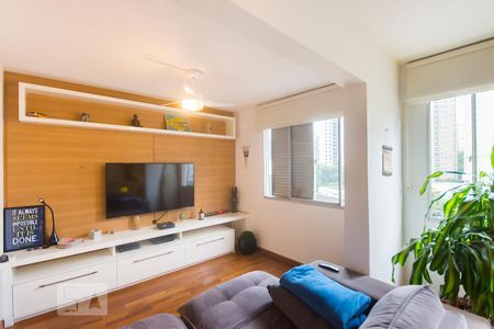 Sala de TV de apartamento para alugar com 1 quarto, 78m² em Vila Olímpia, São Paulo
