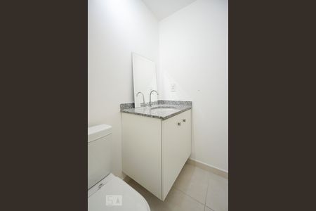 Banheiro de apartamento para alugar com 1 quarto, 42m² em Brás, São Paulo
