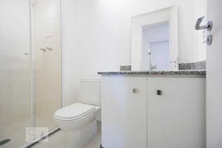 Banheiro de apartamento para alugar com 1 quarto, 42m² em Brás, São Paulo