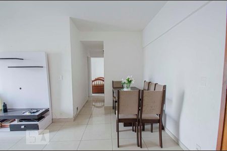 Sala de apartamento para alugar com 2 quartos, 70m² em Maracanã, Rio de Janeiro