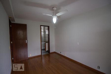 Suíte de apartamento para alugar com 3 quartos, 112m² em Recreio dos Bandeirantes, Rio de Janeiro