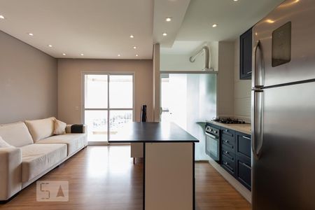 Sala/Cozinha de apartamento para alugar com 2 quartos, 61m² em Fazenda Morumbi, São Paulo