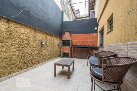 Casa à venda com 200m², 4 quartos e 2 vagas Casa à venda com 200m², 4 quartos e 2 vagasQuintal