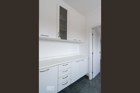 Apartamento para alugar com 178m², 3 quartos e 3 vagas Apartamento para alugar com 178m², 3 quartos e 3 vagasCopa