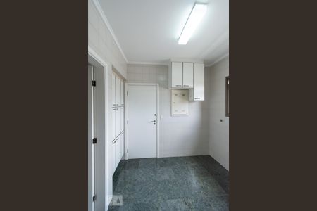 Apartamento para alugar com 178m², 3 quartos e 3 vagas Apartamento para alugar com 178m², 3 quartos e 3 vagasÁrea de Serviço