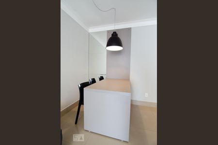 Sala de apartamento para alugar com 2 quartos, 58m² em Cambuí, Campinas