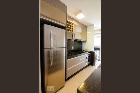 Cozinha de apartamento para alugar com 2 quartos, 58m² em Cambuí, Campinas