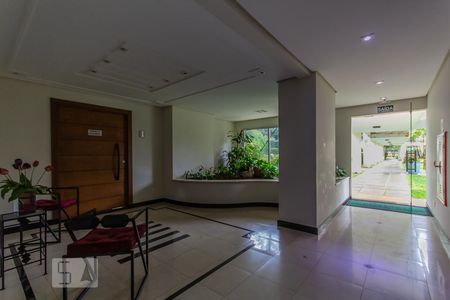Apartamento à venda com 77m², 2 quartos e 1 vaga Apartamento à venda com 77m², 2 quartos e 1 vagaÁrea Comum