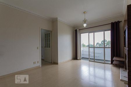 Apartamento à venda com 77m², 2 quartos e 1 vagaSala