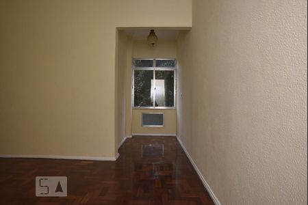 Sala de apartamento para alugar com 2 quartos, 98m² em Jardim Guanabara, Rio de Janeiro