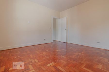 Quarto 2 de casa para alugar com 2 quartos, 100m² em Vila Firmiano Pinto, São Paulo