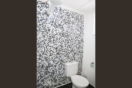 Banheiro de casa para alugar com 1 quarto, 58m² em Vila Cachoeira, São Paulo