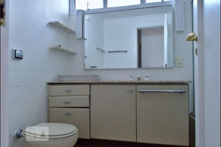 Apartamento à venda com 145m², 4 quartos e 3 vagas Apartamento à venda com 145m², 4 quartos e 3 vagasBanheiro Quartos