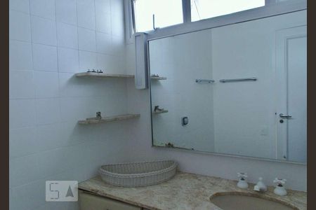 Apartamento à venda com 145m², 4 quartos e 3 vagas Apartamento à venda com 145m², 4 quartos e 3 vagasBanheiro Quartos