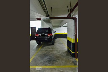 Apartamento à venda com 145m², 4 quartos e 3 vagas Apartamento à venda com 145m², 4 quartos e 3 vagasGaragem