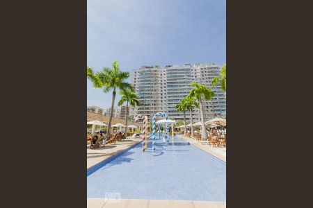 Apartamento à venda com 68m², 2 quartos e 1 vagaÁrea Comum - Piscina