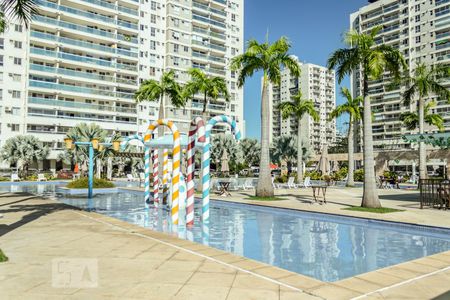 Apartamento à venda com 68m², 2 quartos e 1 vagaÁrea Comum - Piscina
