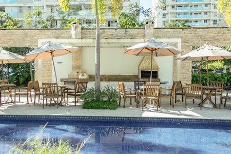 Apartamento à venda com 68m², 2 quartos e 1 vagaÁrea Comum - Piscina