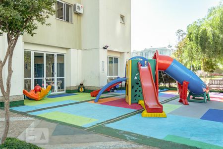 Apartamento à venda com 68m², 2 quartos e 1 vagaÁrea Comum - Playground