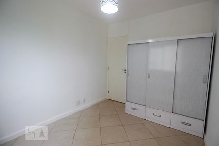 Quarto de apartamento para alugar com 2 quartos, 65m² em Recreio dos Bandeirantes, Rio de Janeiro