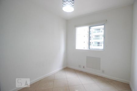 Quarto de apartamento para alugar com 2 quartos, 65m² em Recreio dos Bandeirantes, Rio de Janeiro