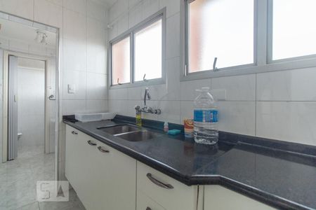 Apartamento à venda com 82m², 3 quartos e 2 vagasCozinha