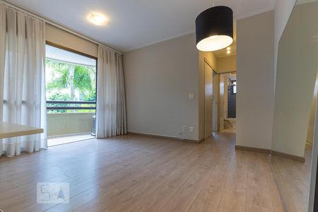 Sala de apartamento à venda com 1 quarto, 50m² em Cambuí, Campinas