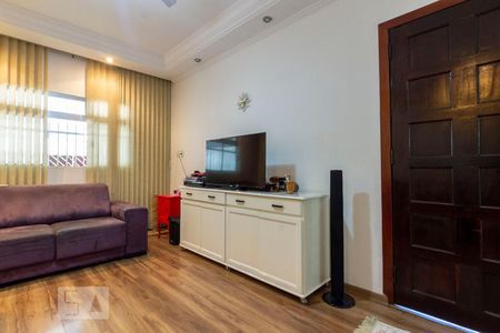 Sala de casa à venda com 2 quartos, 167m² em Vila Caju, São Paulo