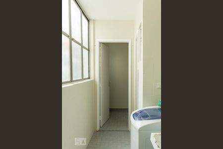 Apartamento para alugar com 68m², 2 quartos e 1 vagaÁrea de serviço