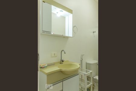 Apartamento para alugar com 68m², 2 quartos e 1 vagaBanheiro 