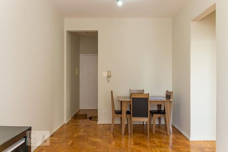Sala de apartamento para alugar com 2 quartos, 68m² em Vila Clementino, São Paulo