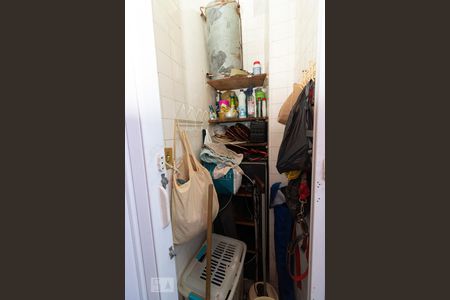 Apartamento à venda com 55m², 2 quartos e sem vagaBanheiro de Serviço