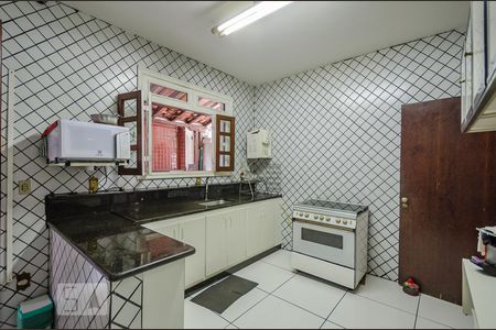 Casa para alugar com 427m², 6 quartos e 6 vagasCozinha