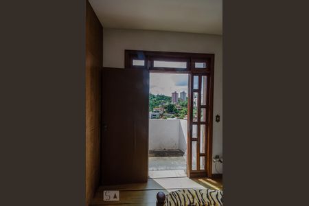 Casa para alugar com 427m², 6 quartos e 6 vagasSuíte