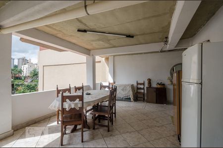 Casa para alugar com 427m², 6 quartos e 6 vagasvaranda