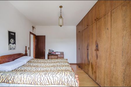 Casa para alugar com 427m², 6 quartos e 6 vagasSuíte