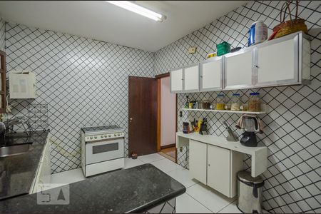 Casa para alugar com 427m², 6 quartos e 6 vagasCozinha