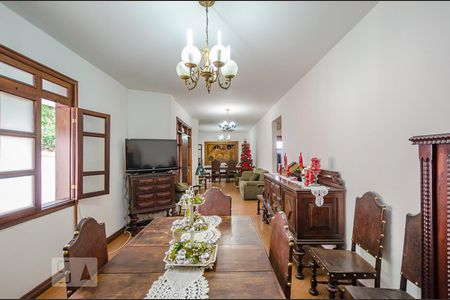 Casa para alugar com 427m², 6 quartos e 6 vagasSala