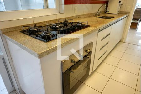Apartamento à venda com 109m², 3 quartos e 2 vagas Apartamento à venda com 109m², 3 quartos e 2 vagasCozinha