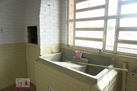 Casa à venda com 140m², 5 quartos e 3 vagasChurrasqueira
