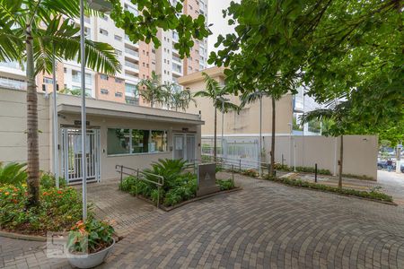 Apartamento à venda com 57m², 1 quarto e 1 vagaFachada e portaria