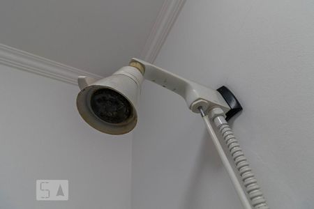 Casa de condomínio à venda com 600m², 4 quartos e 6 vagas Casa de condomínio à venda com 600m², 4 quartos e 6 vagasDetalhe do Banheiro da Suíte 2