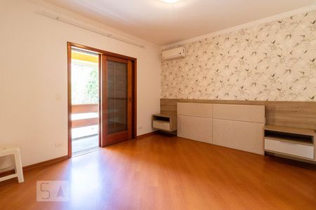 Casa de condomínio à venda com 600m², 4 quartos e 6 vagas Casa de condomínio à venda com 600m², 4 quartos e 6 vagasSuíte 1