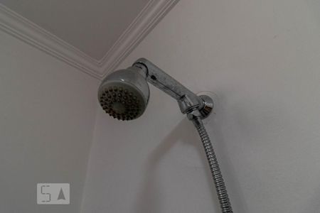 Casa de condomínio à venda com 600m², 4 quartos e 6 vagas Casa de condomínio à venda com 600m², 4 quartos e 6 vagasDetalhe do Banheiro da Suíte 1